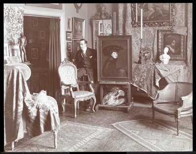 Malcolm Strauss in seinem Studio in New York, ca. 1895 von Byron Company